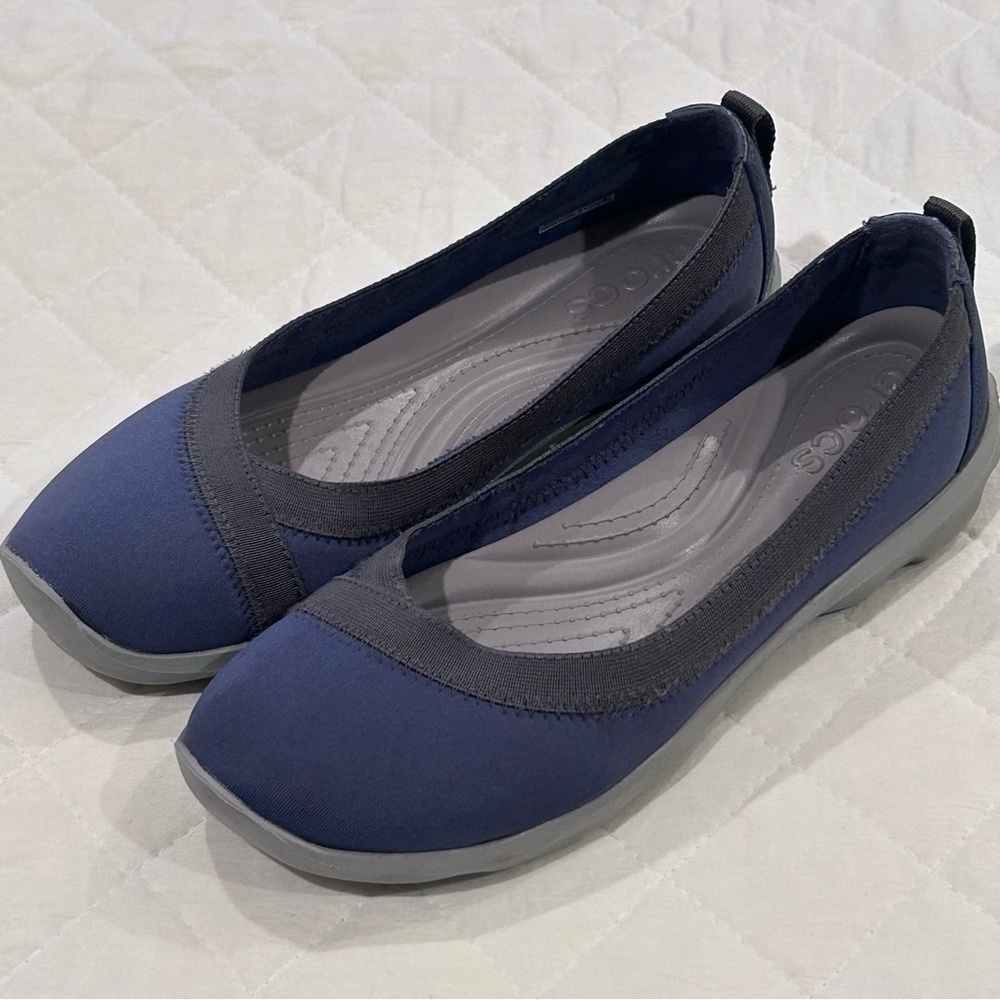 CROCS W8 Busy Day Stretch Flat Slip On Comfort Shoe Blue Mary Jane Ballet 203194